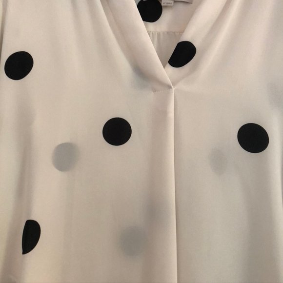 LOFT Mega Dot V-Neck Blouse - Picture 4 of 10
